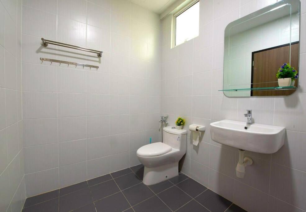 Melacca 3 Bedroom Family Suite-5min To Jonker#14pax Apartment